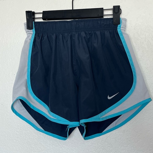 Nike shorts - Picture 1 of 2